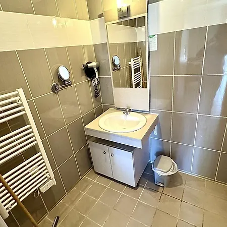 Cap D 1 Bedroom Swimming Pool Parking Access, Accès Pmr Appartement *